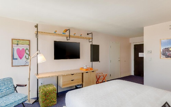 Plunge Beach Hotel image 26