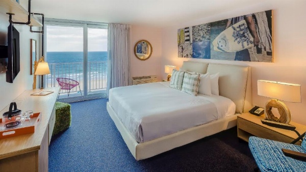 Plunge Beach Hotel image 29
